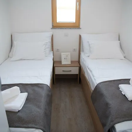 Vakantiepark Glamping Sun Valley Bioterme *